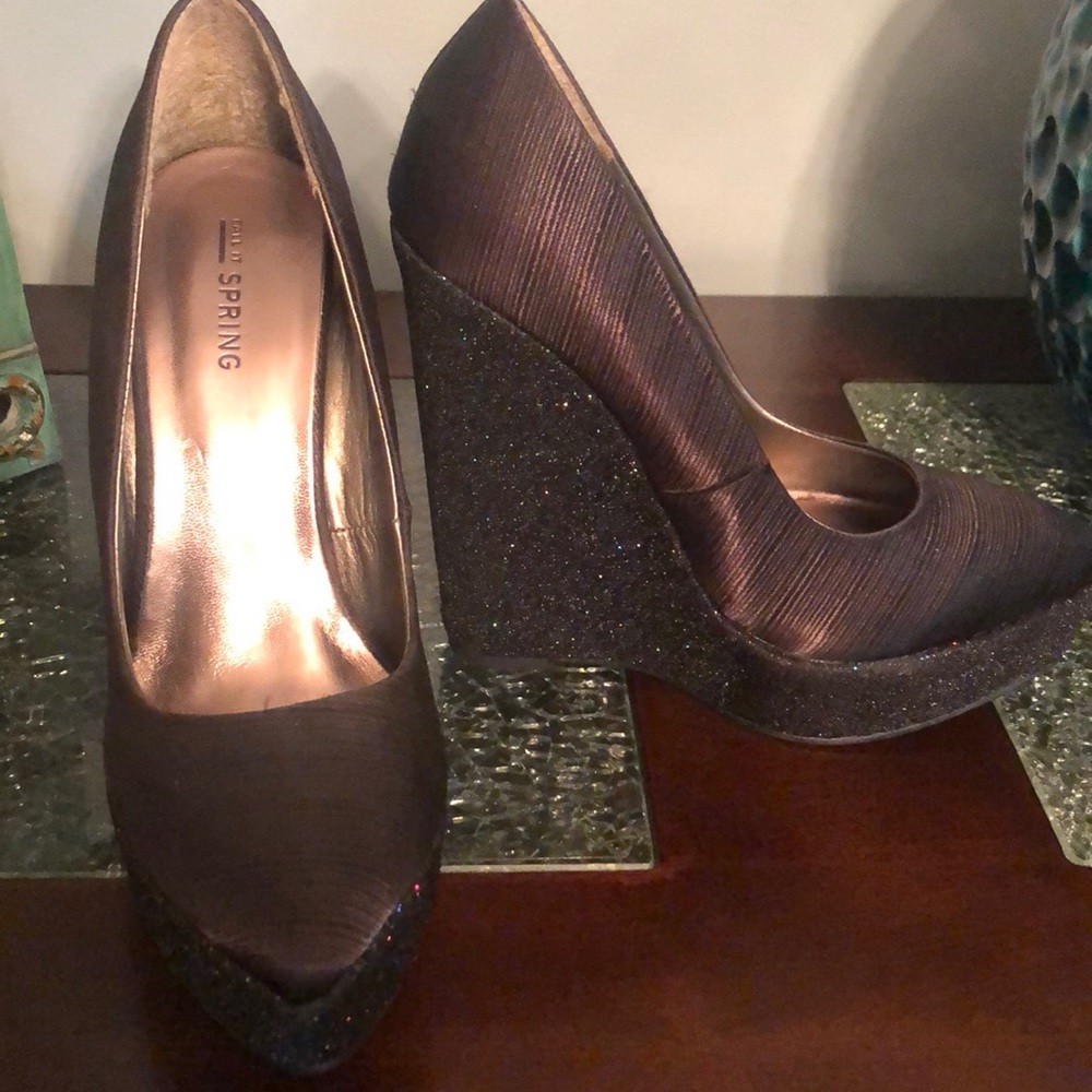 Bedazzled wedge heel 5/12 inches